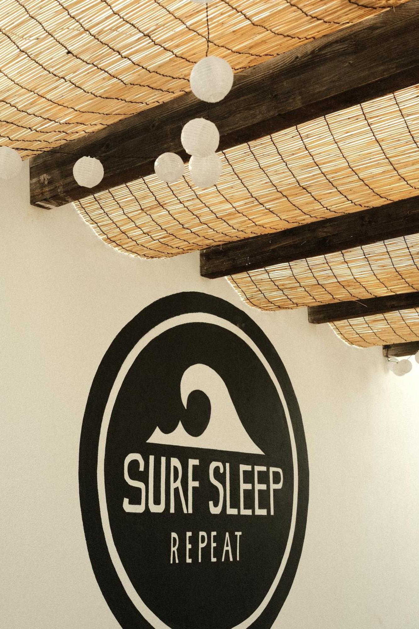 Хостел Surf&Sleep Коральео Экстерьер фото
